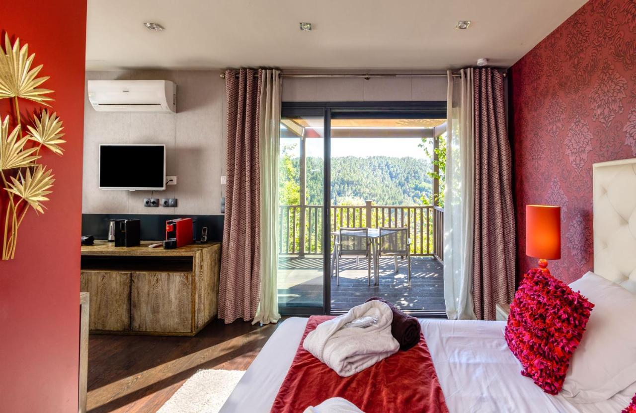 Domaine De Chalvêches 4* Hotel 4*