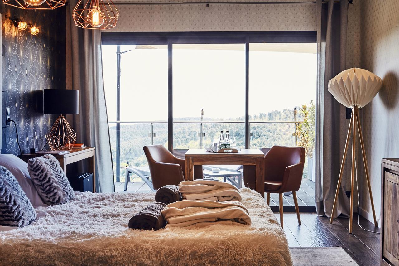 Domaine De Chalvêches 4*