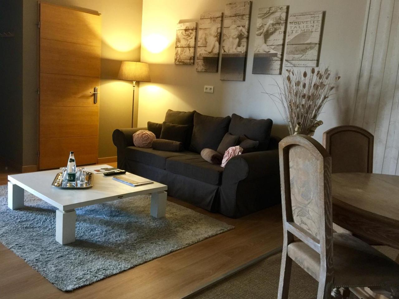 Domaine De Chalvêches 4*